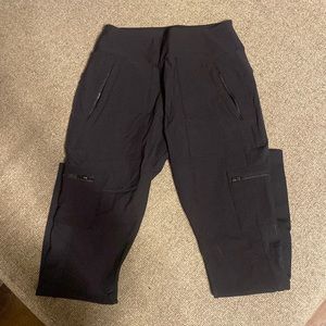 Athleta Headlands Hybrid Cargo Tight 8 Black